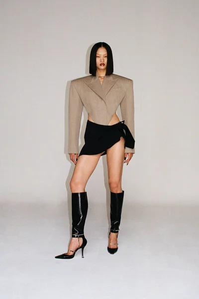 Look 9